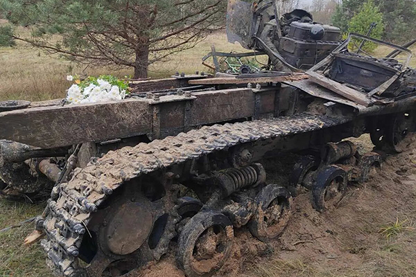 Транспортировка артиллерийского гусеничного тягача - СТЗ-5